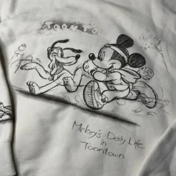 Tokyo Disney Resort ‘Sketches Of Disney’ Sweatshirt Hoodie Size Large Cream - Picture 12 of 12
